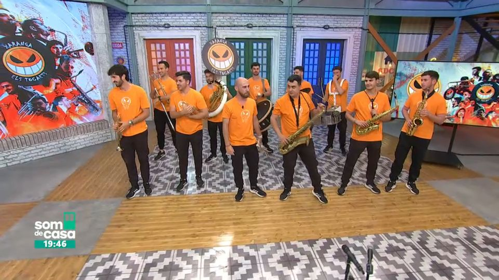 Els Tocaets es preparen per a interpretar un nou tema en 'Som de casa'