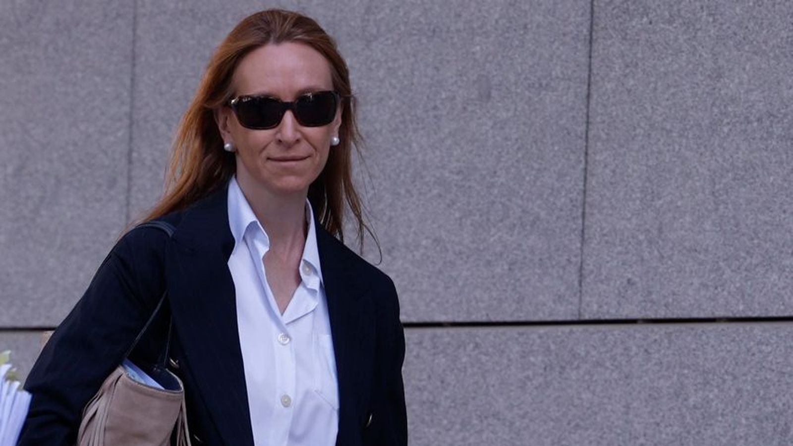 L'advocada Leticia de la Hoz, en l'entrada a l'Audiència Nacional