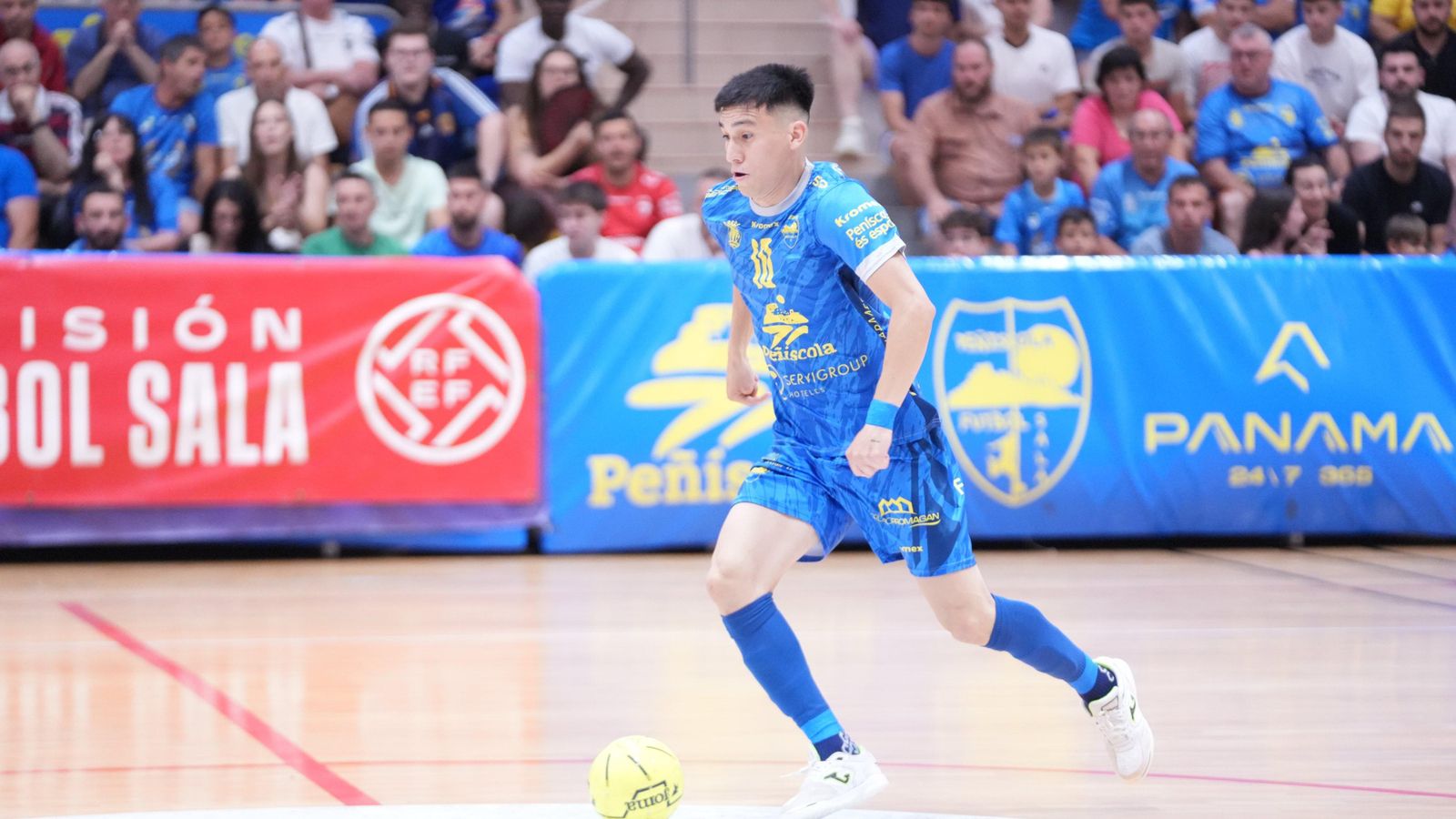 Imatge del partit entre el Peníscola i el Pozo Múrcia