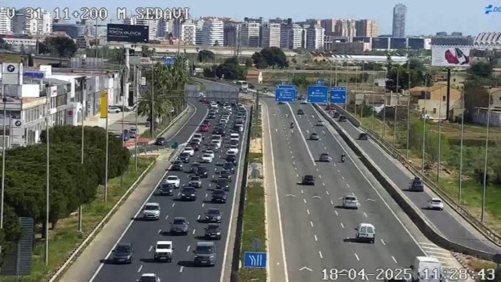 Eixida de València, per la Pista de Silla, poc abans del migdia