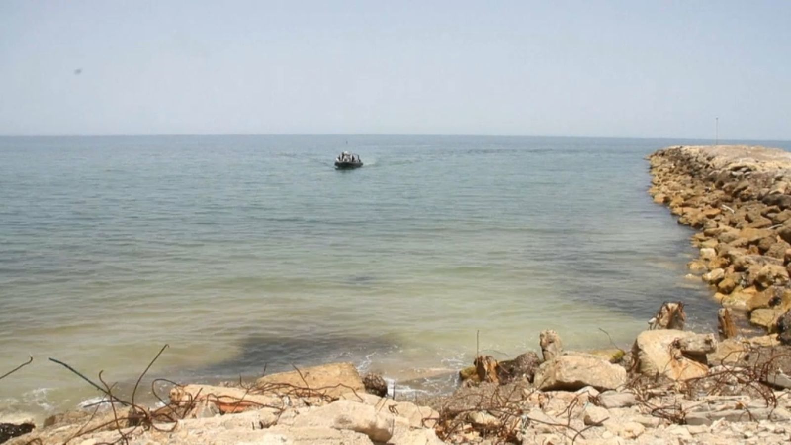Alerten que pot haver-hi cent persones desaparegudes en el mar per un naufragi