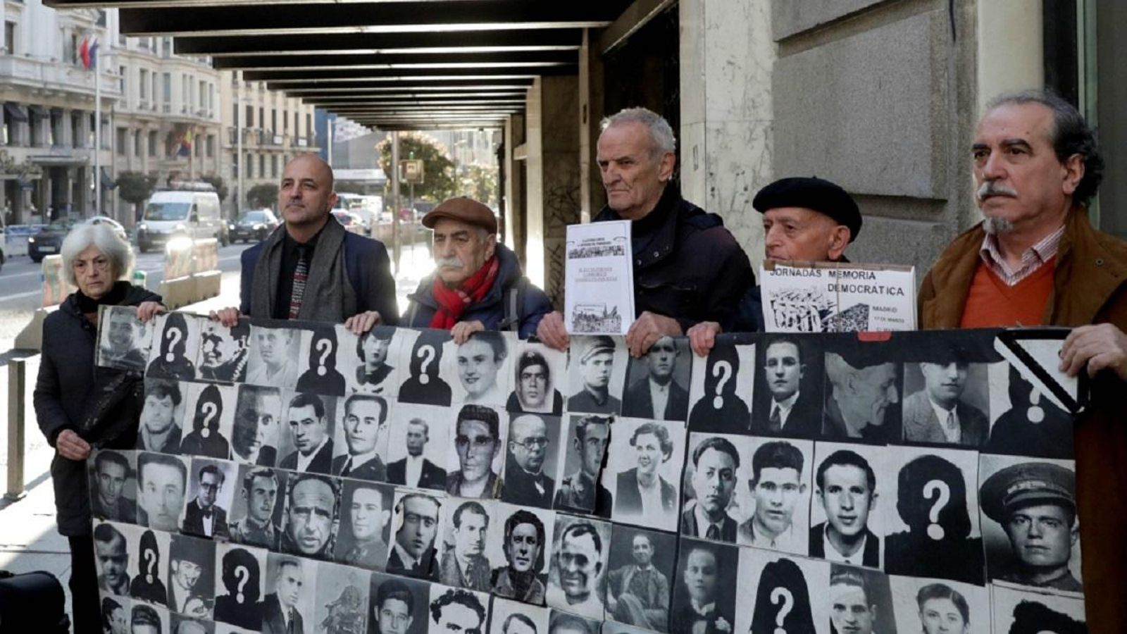 Els familiars de les víctimes del franquisme continuen reivindicant la seua memòria