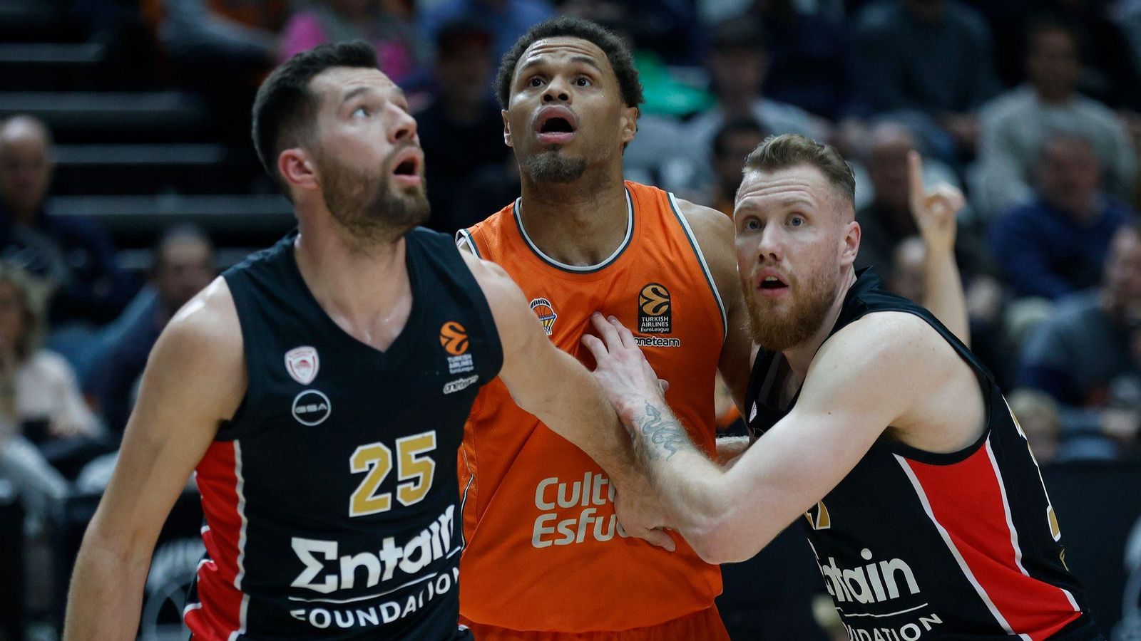 Imatge del partit entre el València Basket i l'Olympiacos