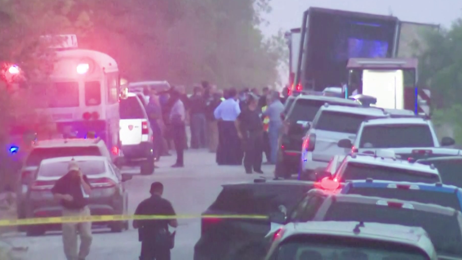 El remolc on han sigut localitzades les víctimes estava abandonat prop de la frontera dels Estats Units amb Mèxic