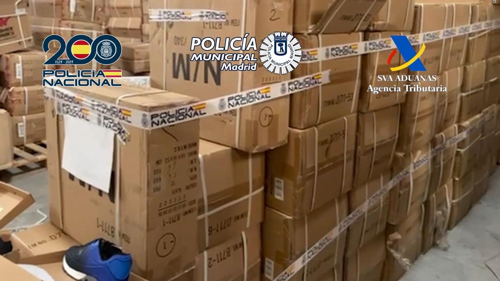 Part de les sabatills falsificades intervingues a l'operació Victoria