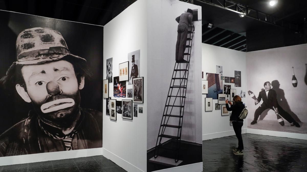 Exposició "El mayor espectáculo del mundo", emmarcada dins de la proposta "Players", dissenyada per Cristina de Middle per a PHotoEspaña 2018 Exposició "El mayor espectáculo del mundo", emmarcada dins de la proposta "Players", dissenyada per Cristina de Middle per a PHotoEspaña 2018