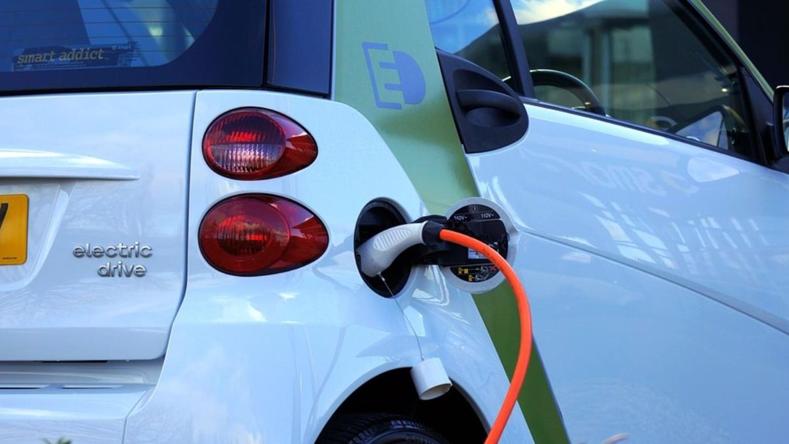 Benidorm instal·larà punts de càrrega de vehicles elèctrics en tres centres de salut