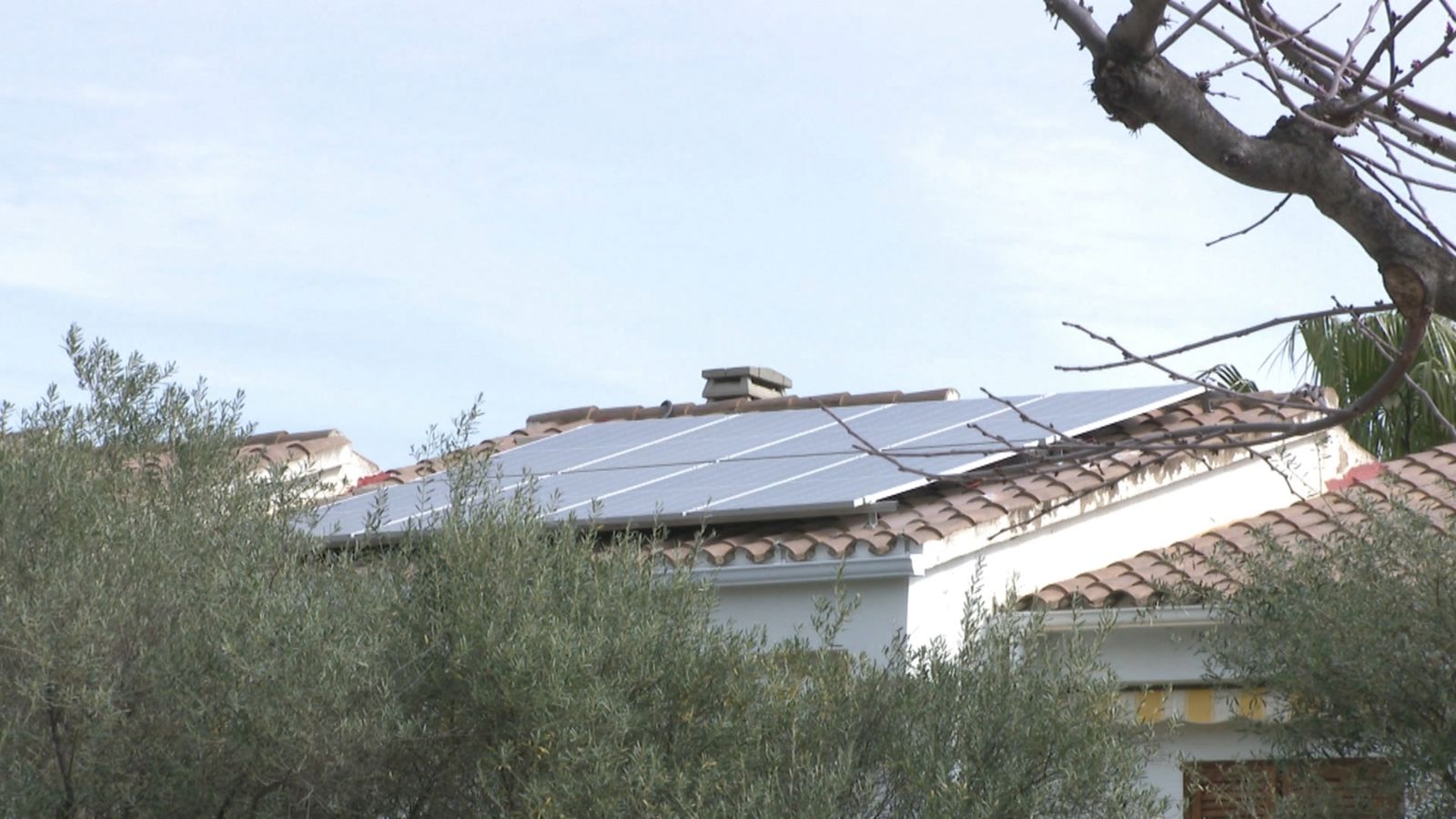 Les millores d'eficiència energètica en els habitatges ajuden els propietaris a estalviar a nivell energètic i ambiental