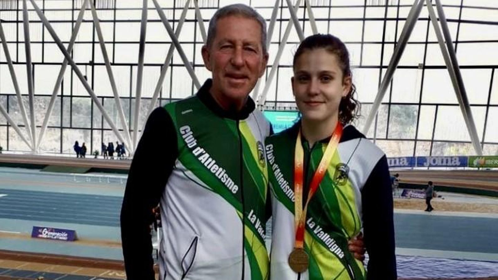 La valenciana Mara Rolli en la foto amb el seu entrenador, Vicente Emilio Andrés