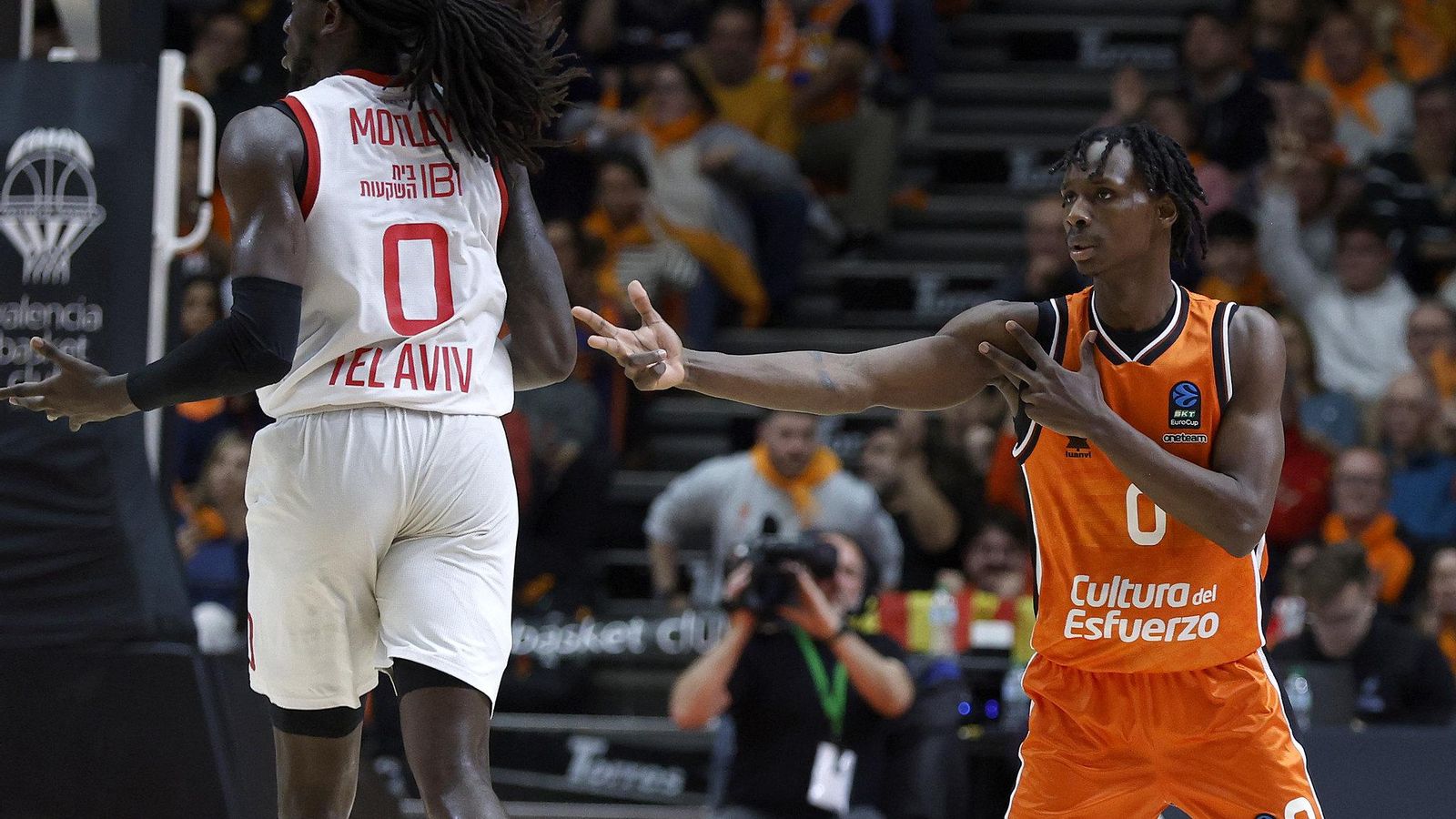 El bon partit de Brancou Badio no ha sigut suficient per a superar el Hapoel