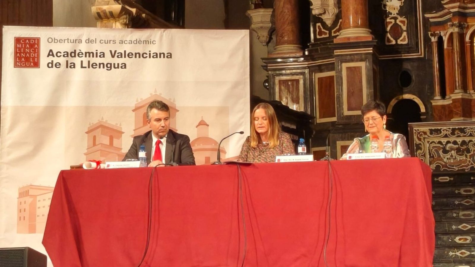 Presentació del curs inaugural de l'AVL