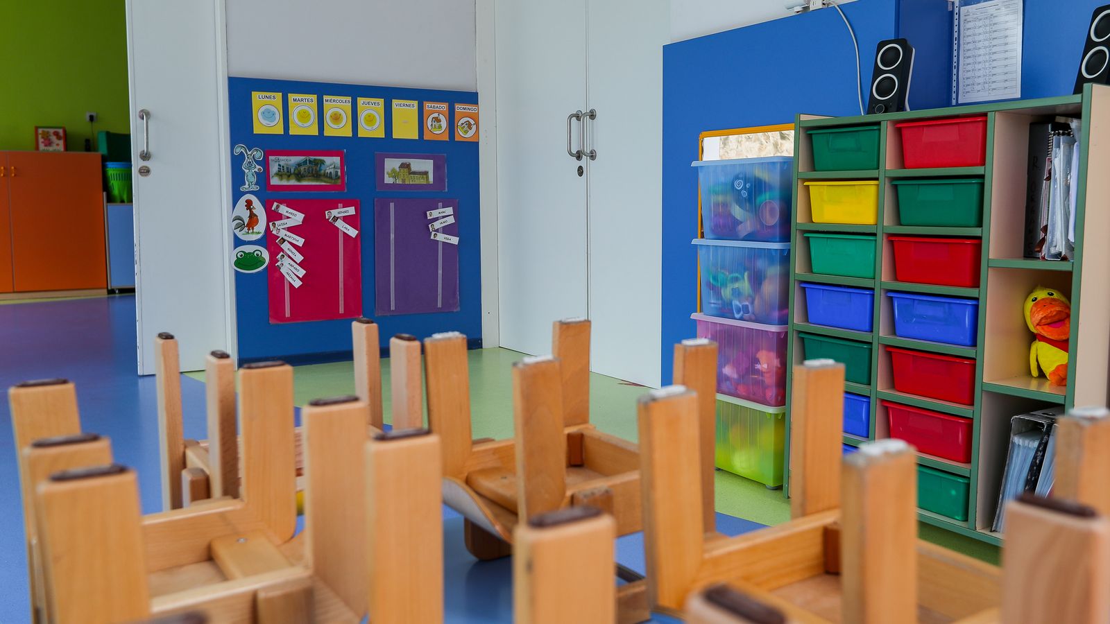 Aula d'educació infantil buida