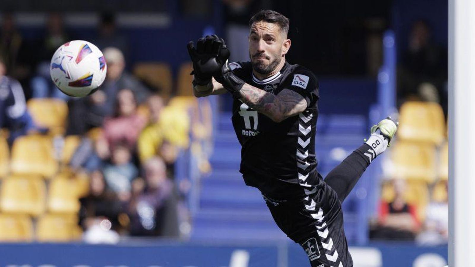 Mackay atura una pilota Mackay atura una pilota