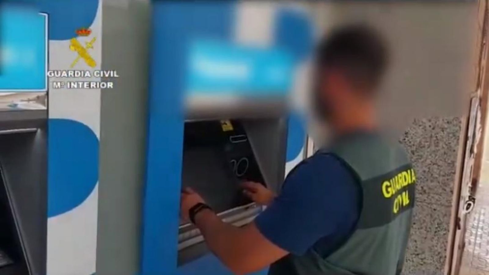 Dos detinguts a Torrevella per estafar 40.000 euros a majors en caixers