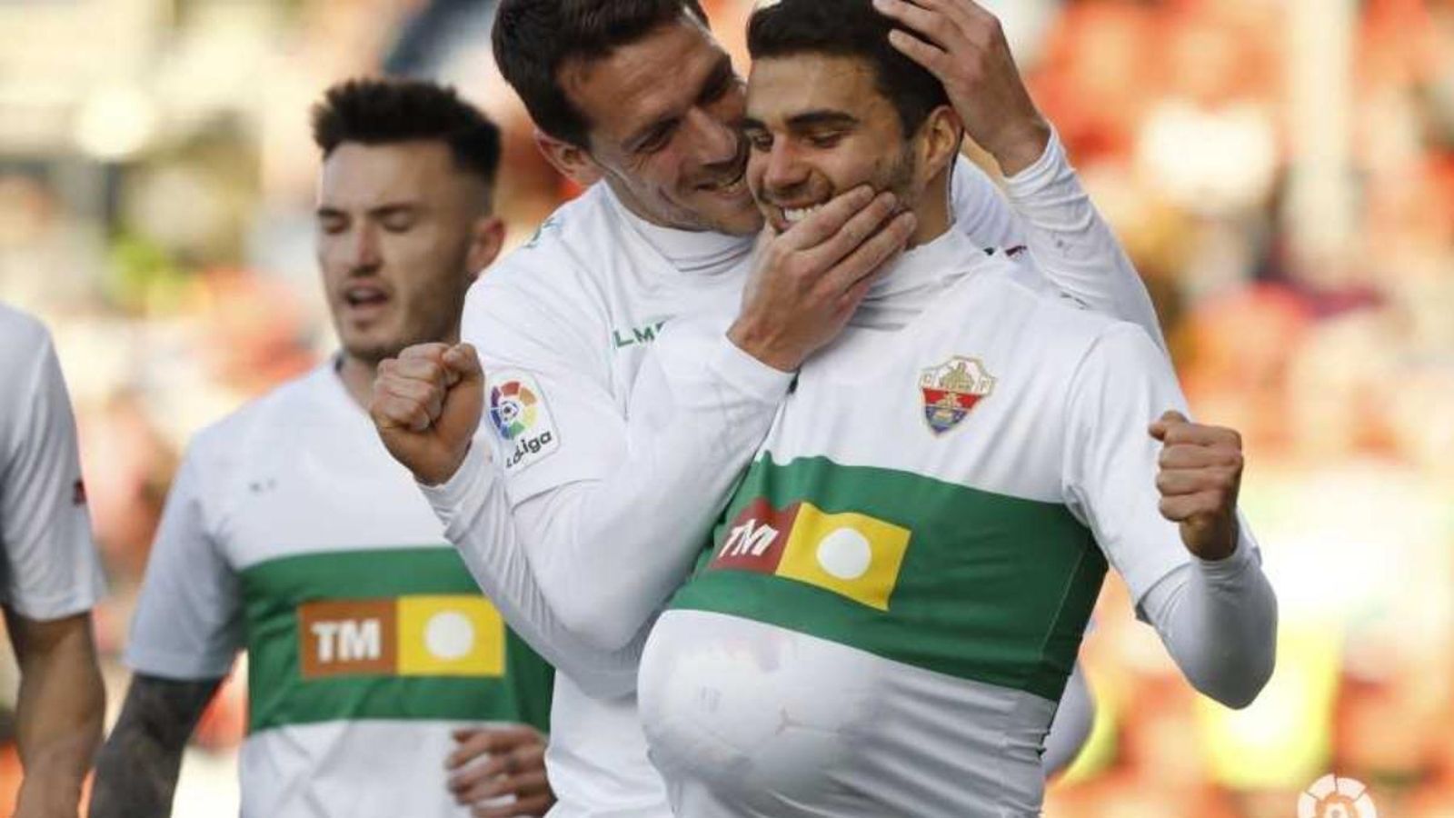 Alexander celebra el primer gol de l’Elx