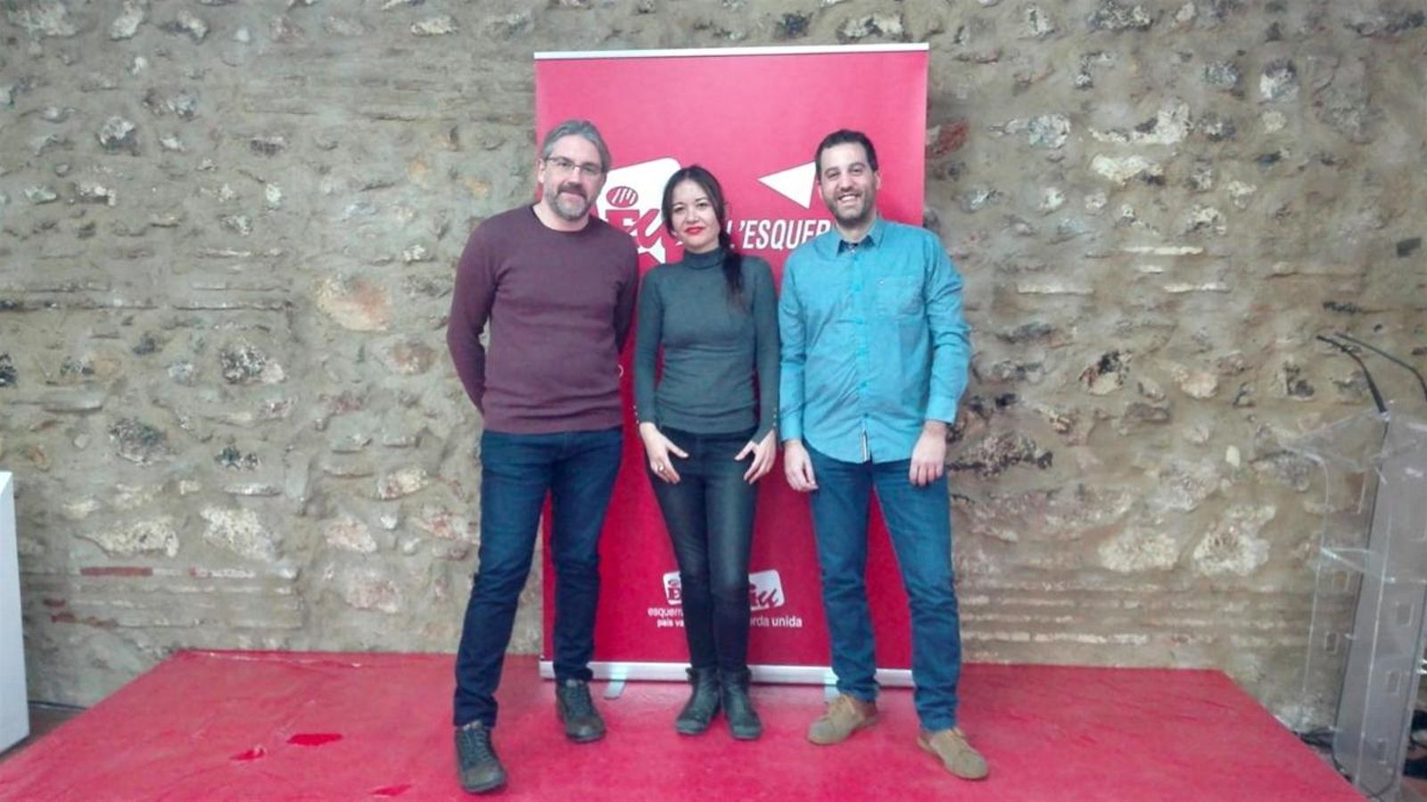 José Soler, Rosa Albert i Tito Alapont en un acte d'Esquerra Unida. Europa Press