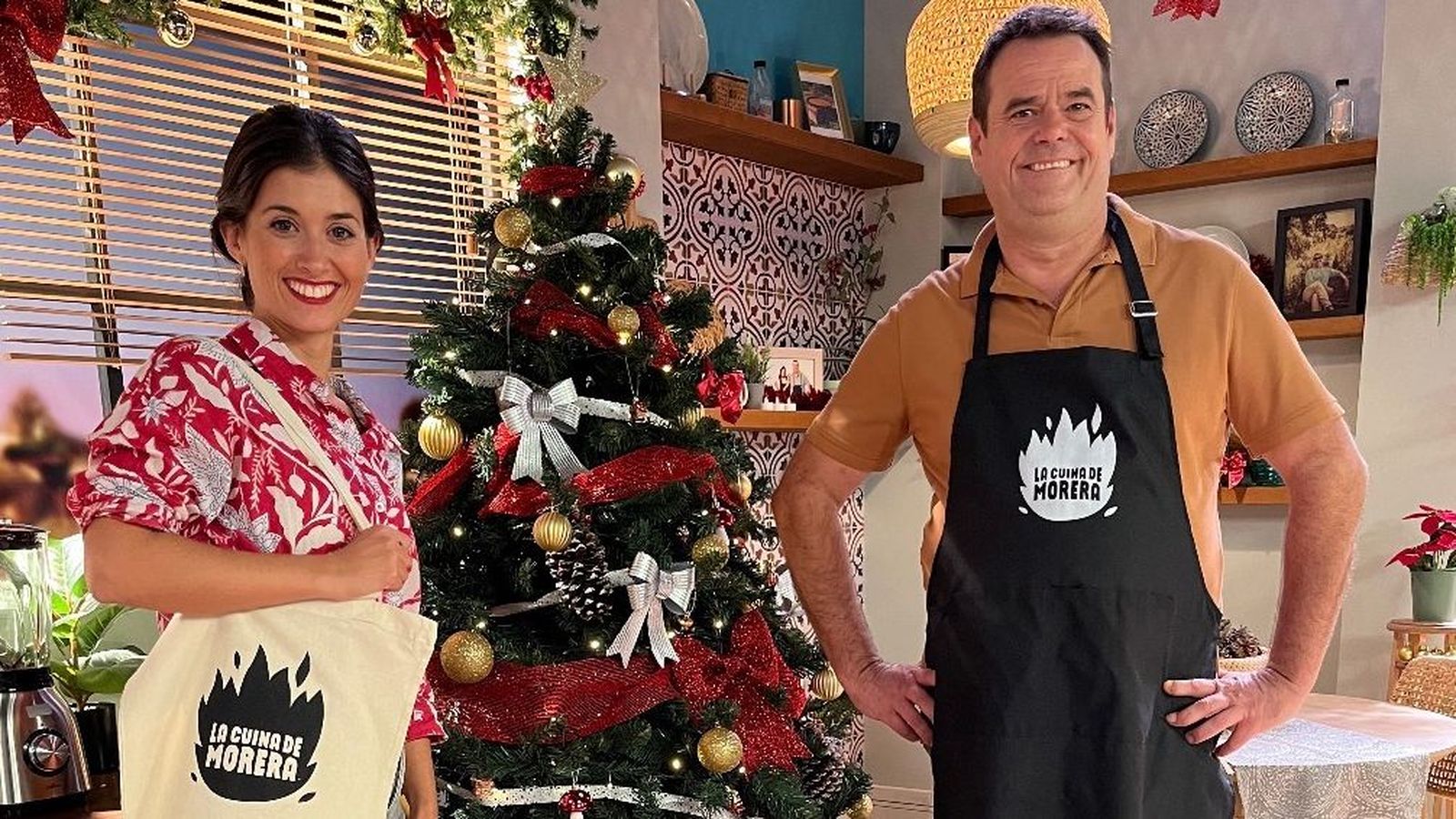 Ana Sirvent i Jordi Morera amb la decoració nadalenca de 'La cuina de Morera'