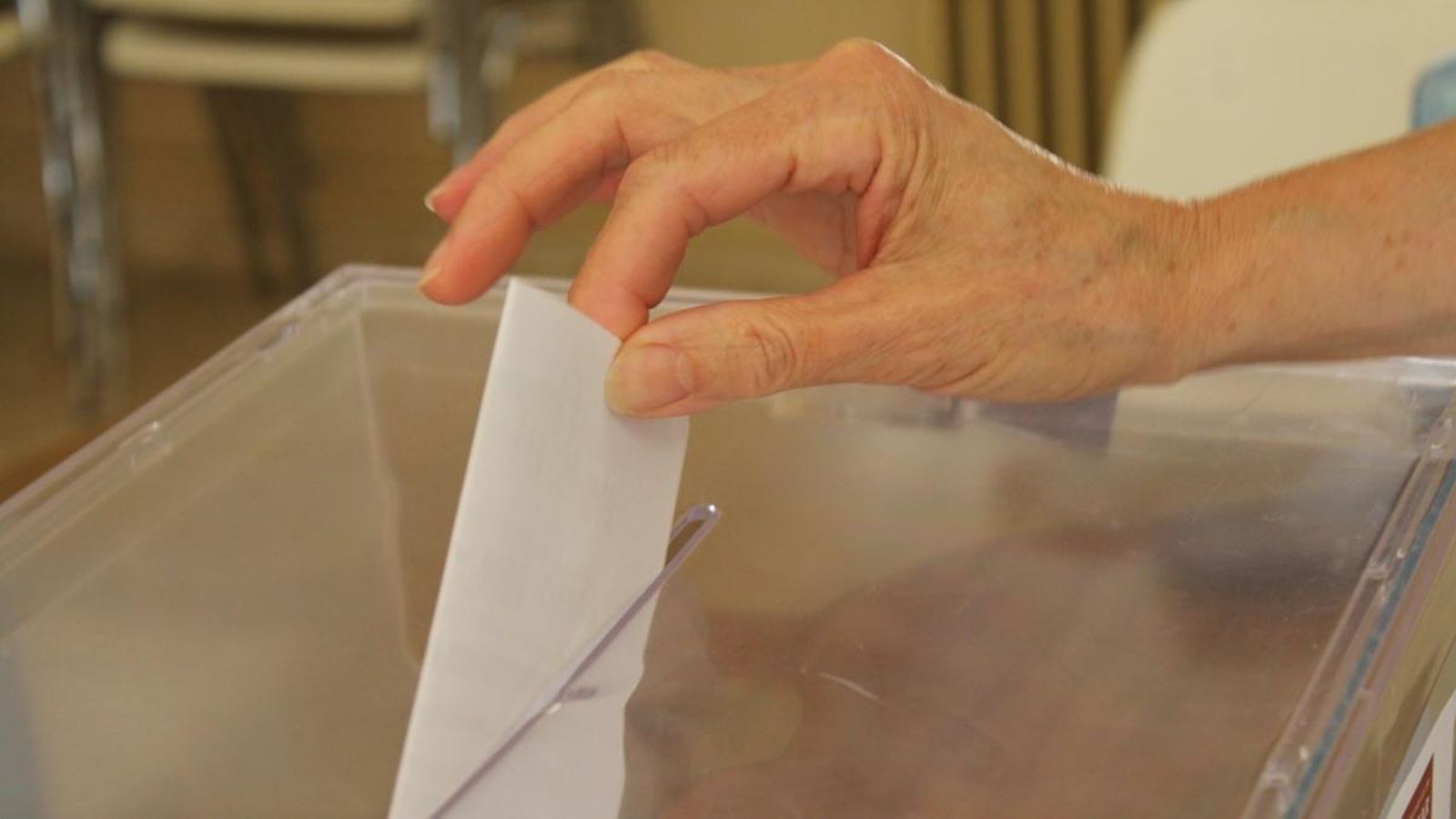 El vot per correu cau un 26,73% respecte al 28A