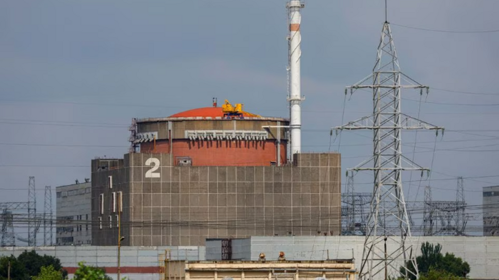 Planta d'energia nuclear de Zaporíjia, als afores d'Enerhodar, a la regió de Zaporíjia, Ucraïna Planta d'energia nuclear de Zaporíjia, als afores d'Enerhodar, a la regió de Zaporíjia, Ucraïna