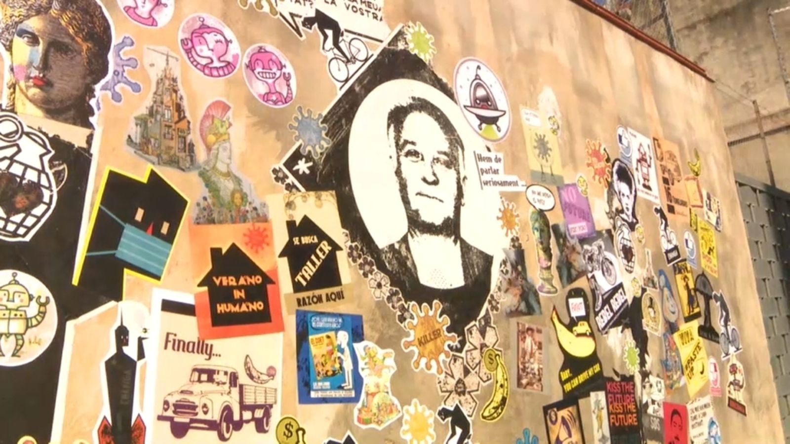 El mural qüestiona el futur de la professió i el tancament de tallers fallers