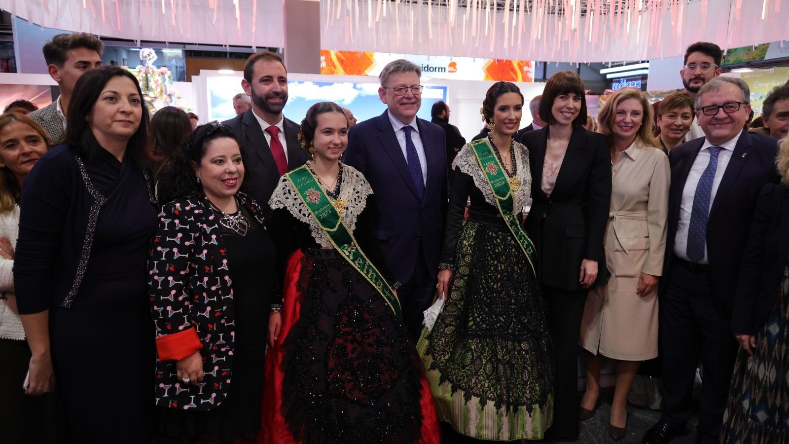 Puig amb les reines de les festes de la Magdalena de Castelló a Fitur, Madrid