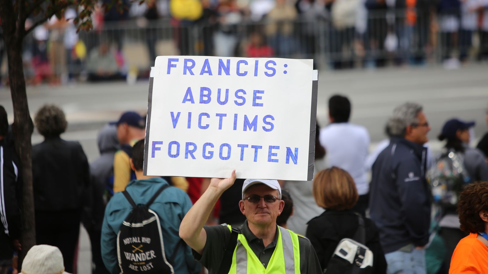 Manifestació contra els abusos sexuals en l'Església catòlica a Filadèlfia