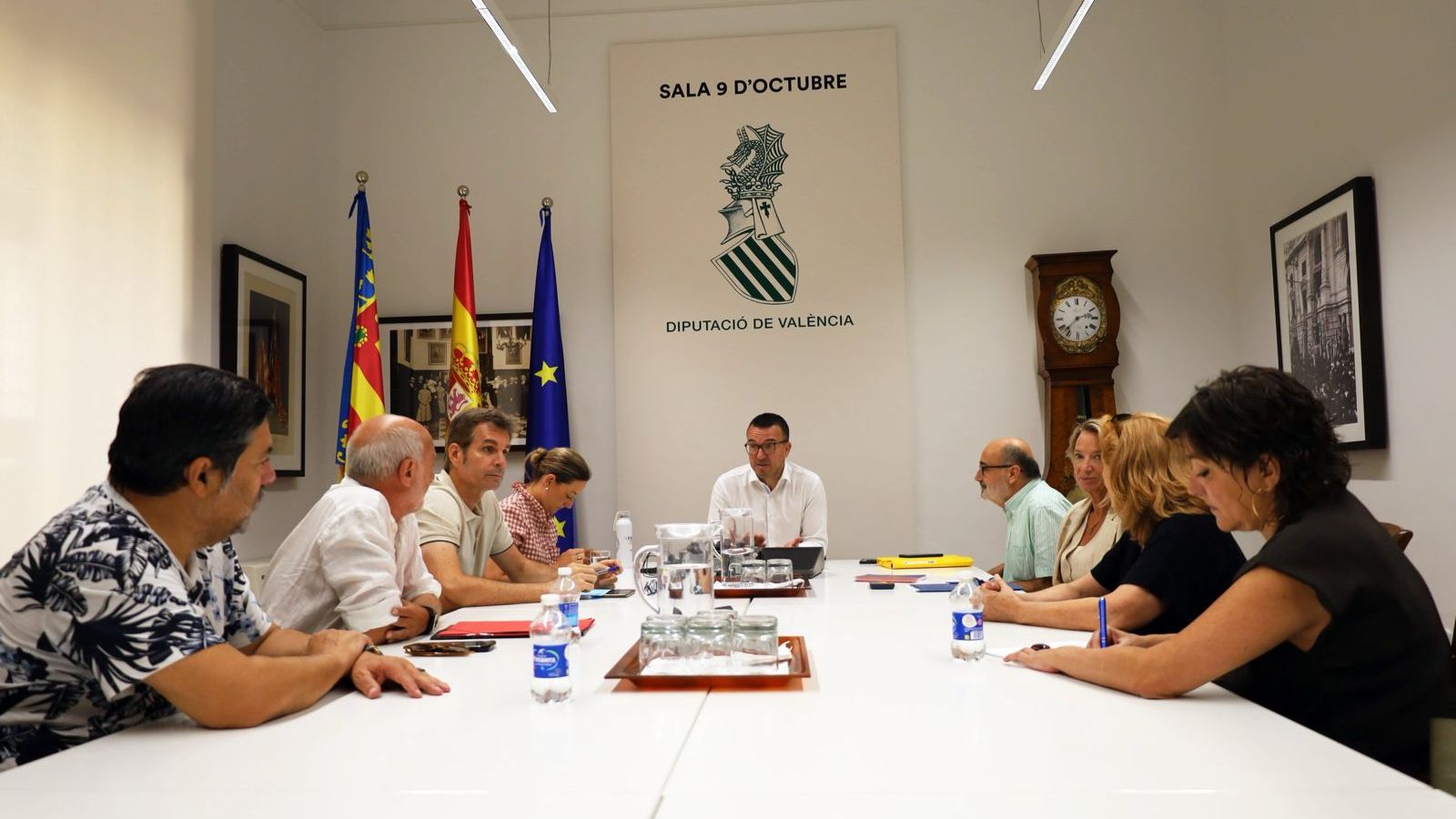 Reunió entre Mompó i els representans de les arts escèniques