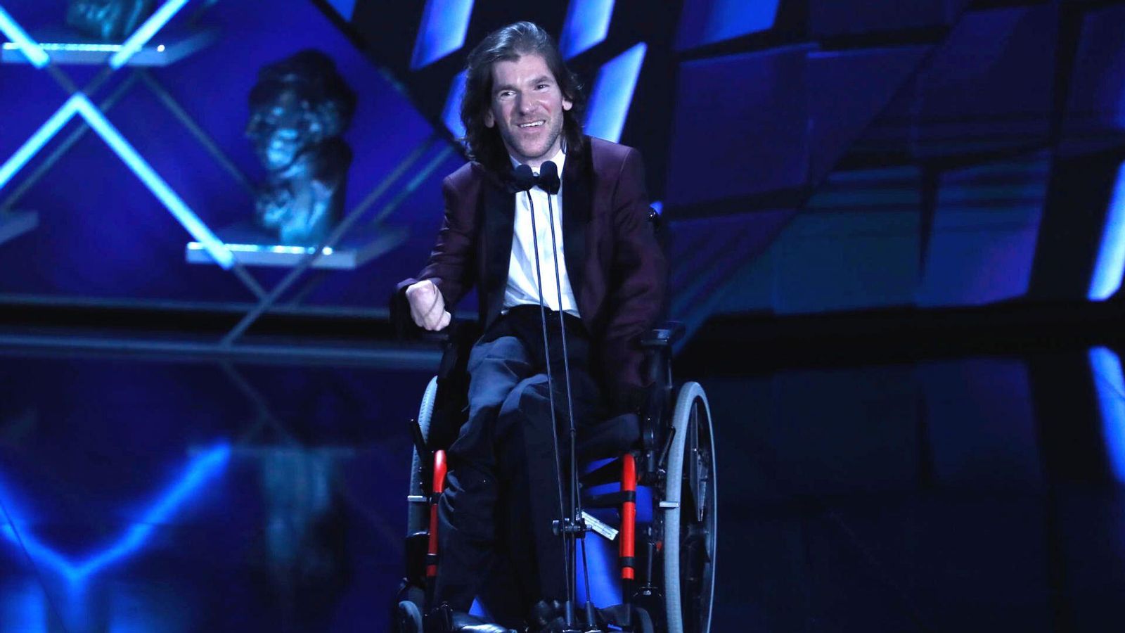 Telmo Irureta recollint el premi