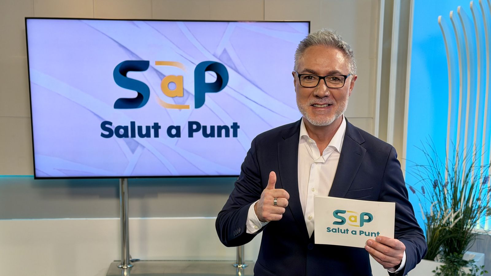 Josep Àngel Ponsoda presenta el programa d'À Punt que informa sobre la salut i el benestar: 'Salut a punt'