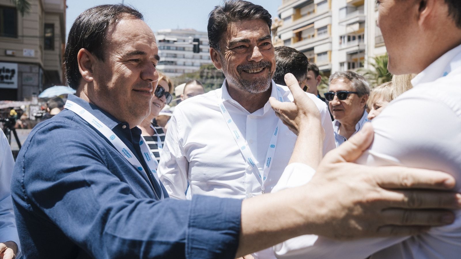 Imatge d'arxiu del president de la Generalitat, Juanfran Pérez Llorca, amb l'alcalde d'Alacant, Luis Barcala