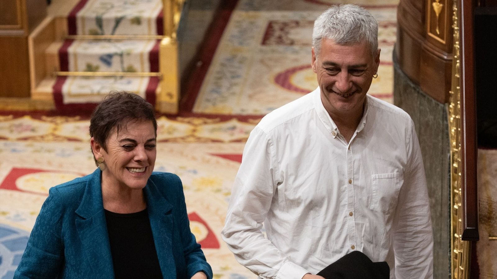 La portaveu d'EH Bildu en el Congrés, Mertxe Aizpurua, i el diputat d'EH Bildu Oskar Matute
