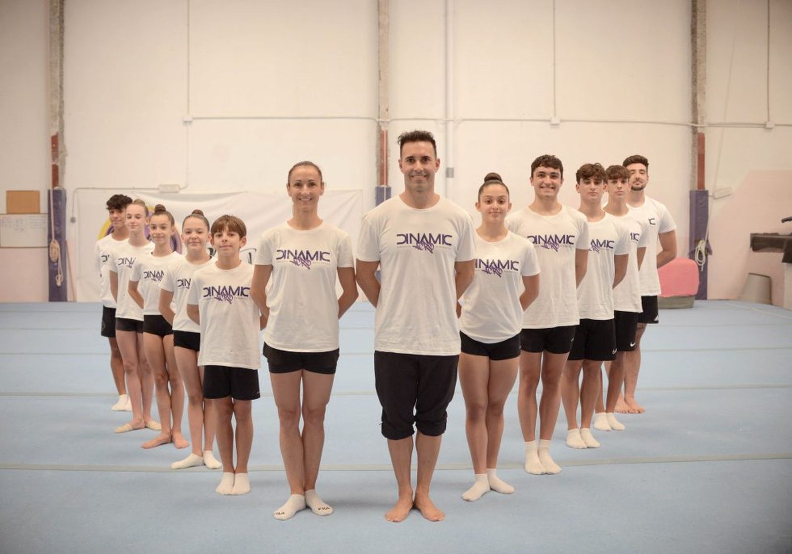 Deu gimnastes valencians del Club Dinamic es preparen per al Campionat d'Europa de gimnàstica acrobàtica
