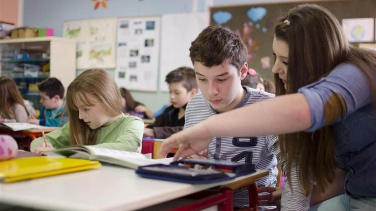 El govern central qüestiona diversos articles de la Llei de dret i garanties de la infància i l'adolescència de la Generalitat i en demana l'eliminació | EP