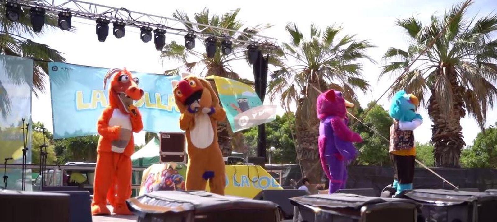 Actuació Dj Butoni amb La Banda de Les Feretes