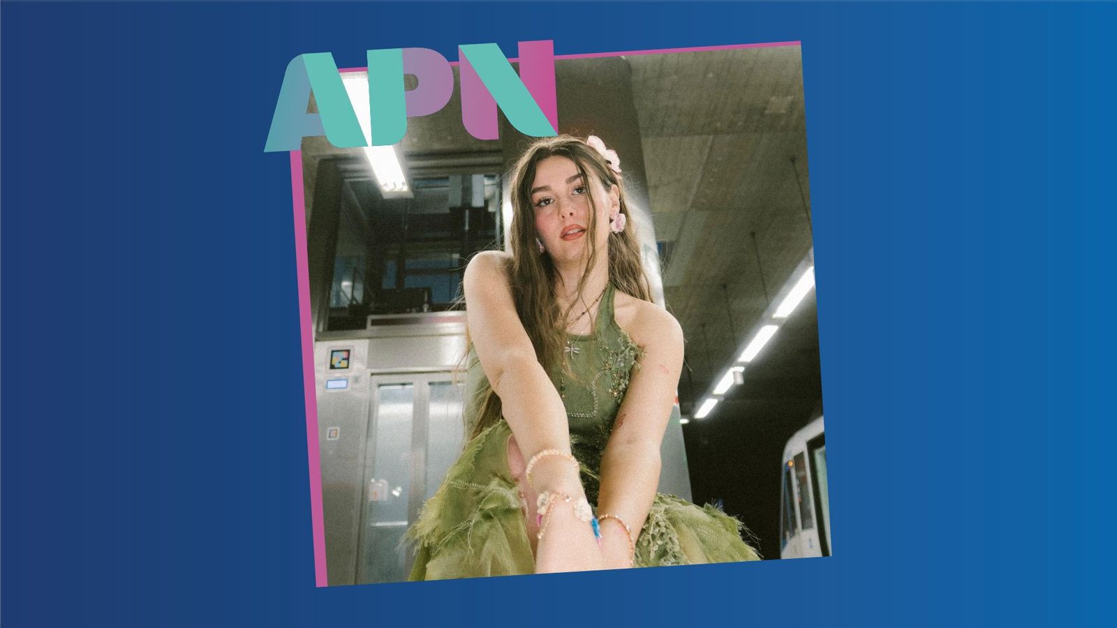 15.04.2025 | “Protagonistes”: Vibi Aura, música electrònica entre lletres personals i una dolça veu.