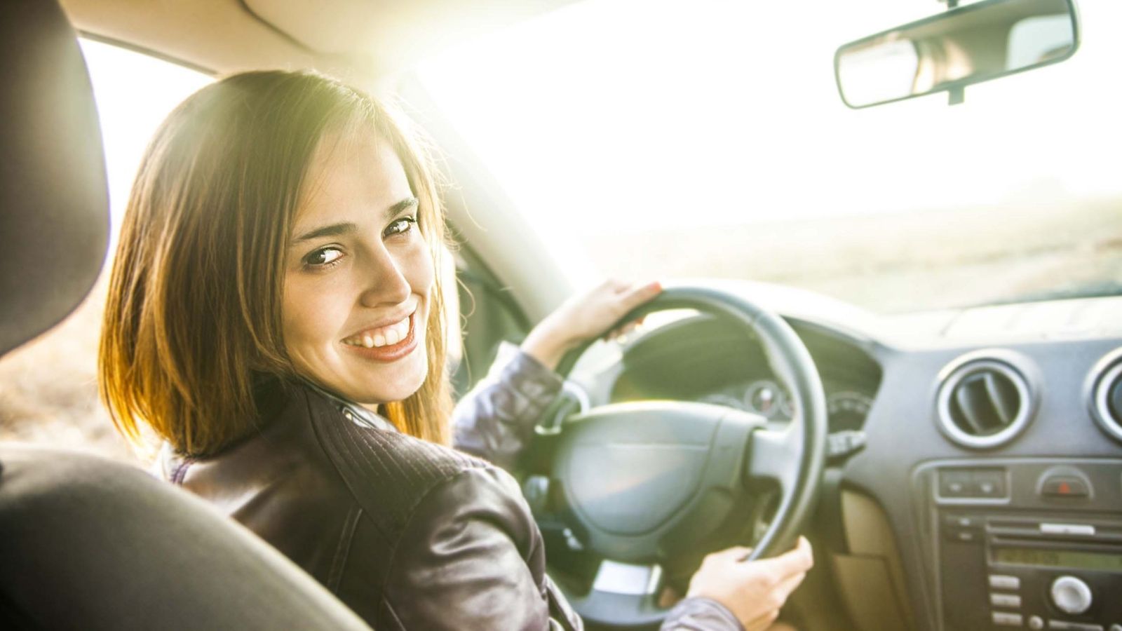 Els joves de 17 anys podran posar-se al volant sempre que vagen acompanyats i no donen positiu en alcohol