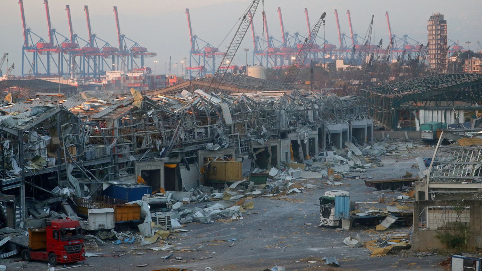 El port de Beirut després de l'explosió en una imatge d'aquest divendres