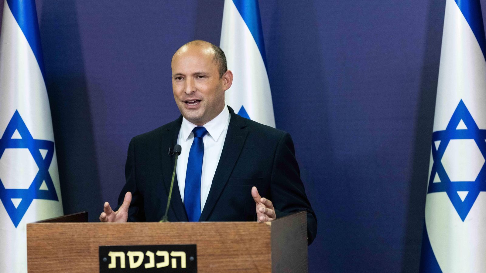 El líder del partit Yemina, Naftali Bennett, anuncia a Jerusalem que formarà un govern amb Yair Lapid per a enderrocar al primer ministre Netanyahu