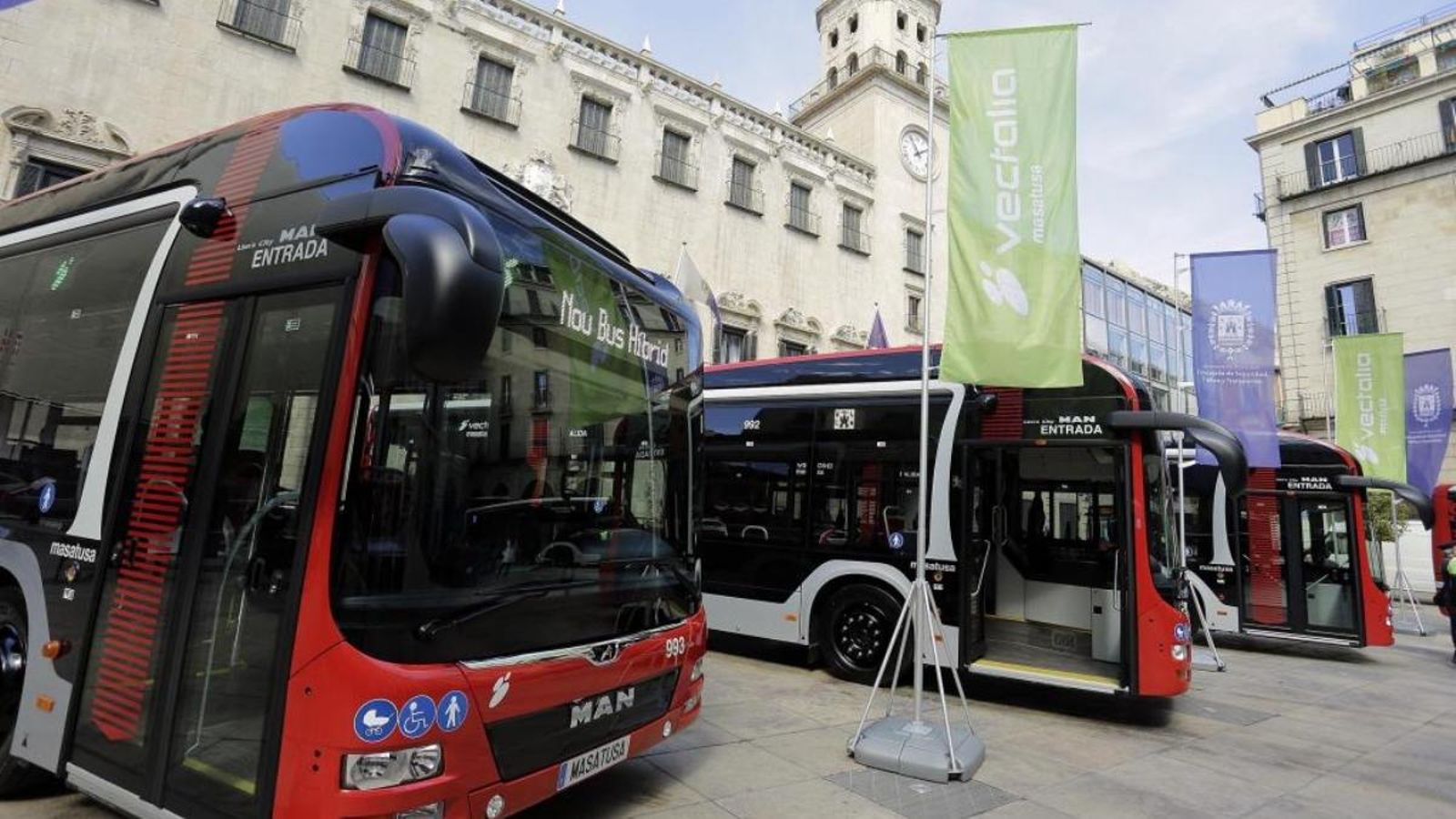 Sis línies d'autobusos urbans afectades