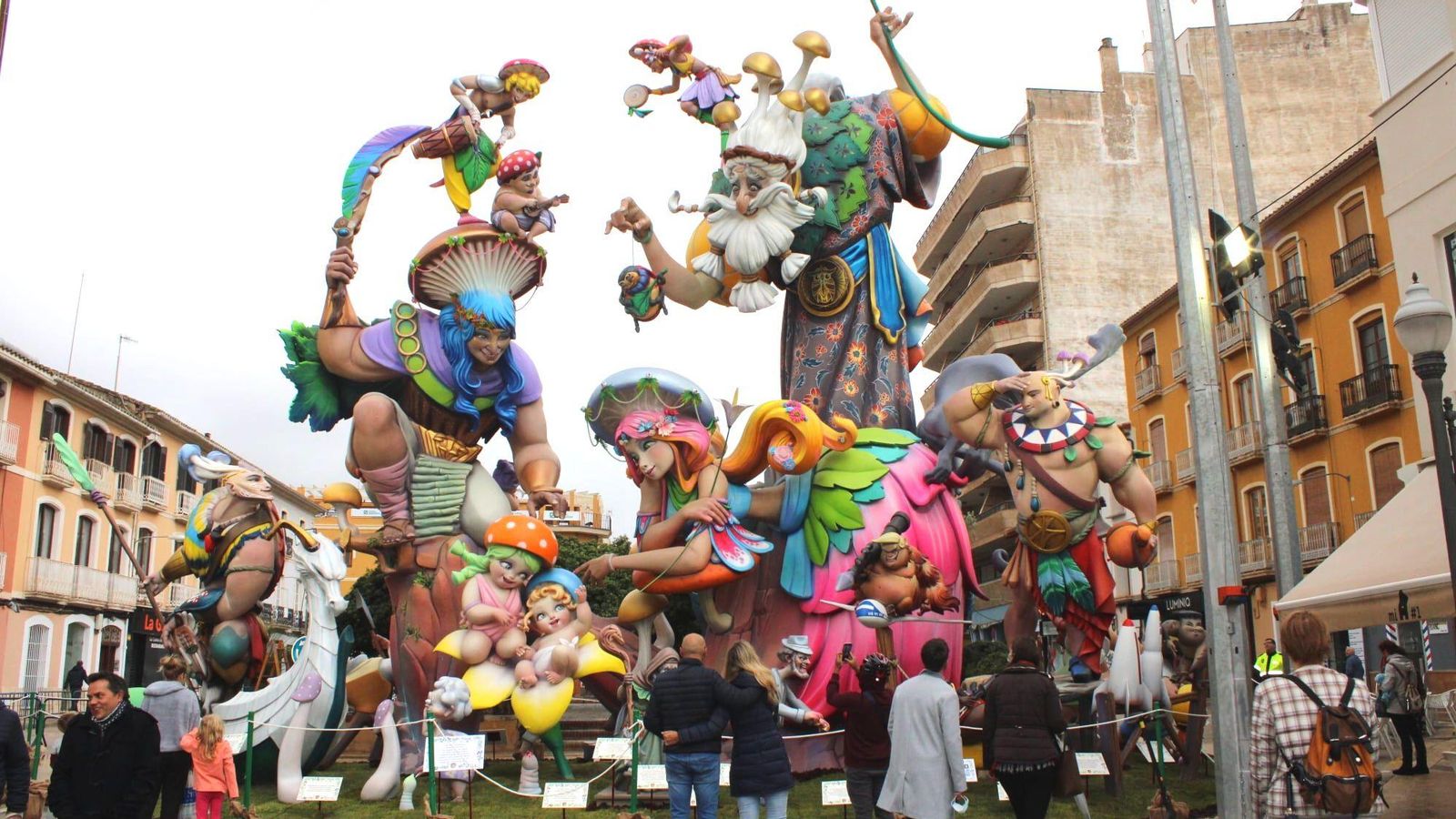 Imatge d'un dels monuments grans de Dénia de les Falles 2022