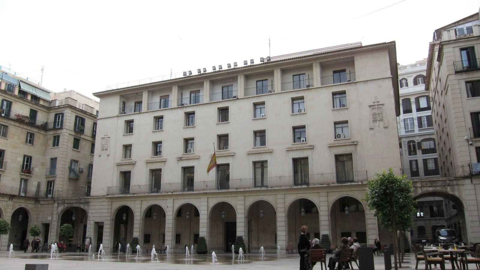 Façana de l'Audiència Provincial d'Alacant