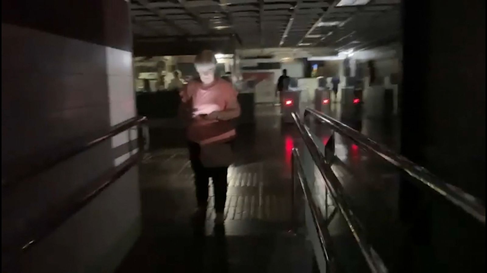 Imatges de l'apagada de llum a València