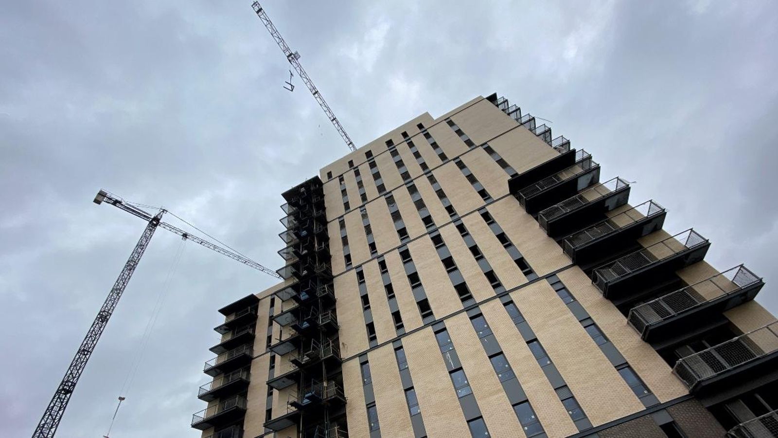 La compravenda d'habitatges a la Comunitat Valenciana cau un 15,8% al març