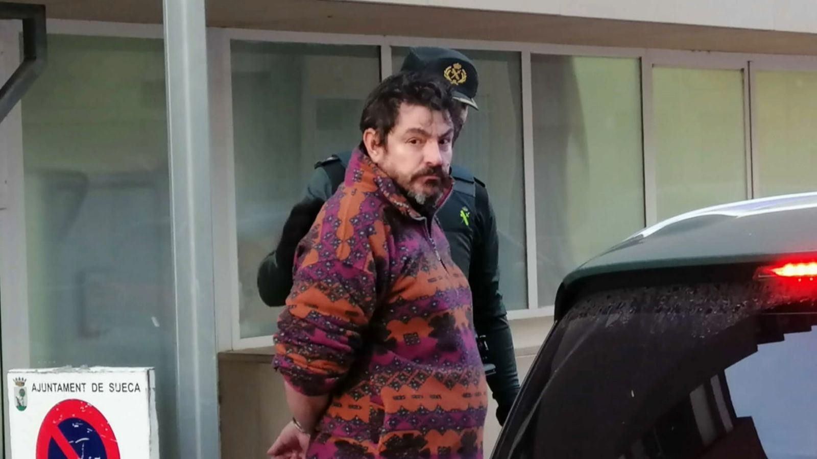 Presó permanent revisable per a l'home que va matar el fill d'onze anys a Sueca