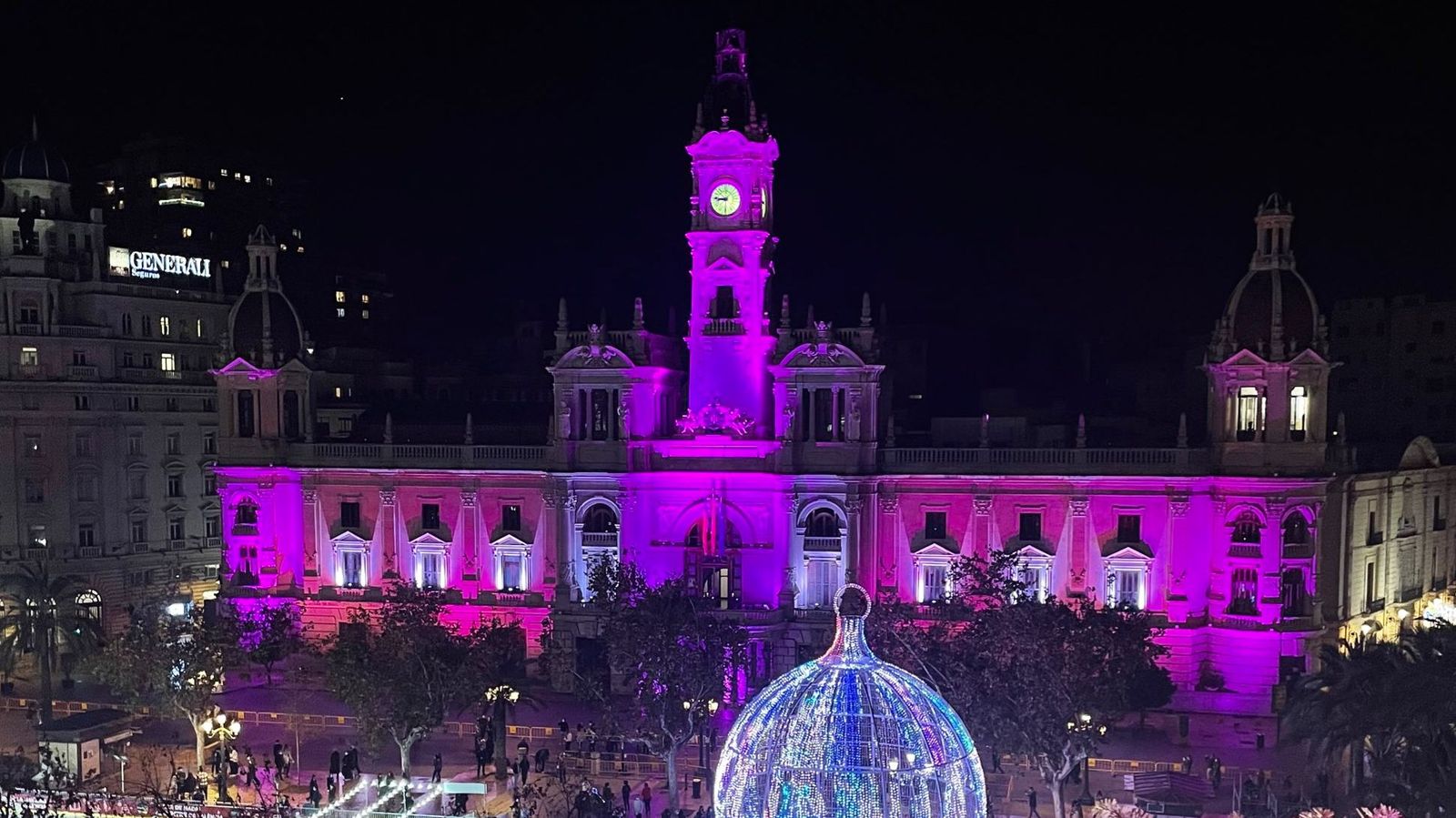 Cap d'any a la plaça de l'ajuntament de València