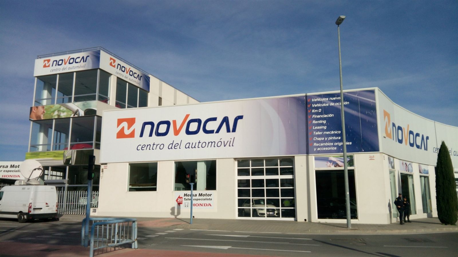 Concessionari de cotxes que regentava Miguel López.