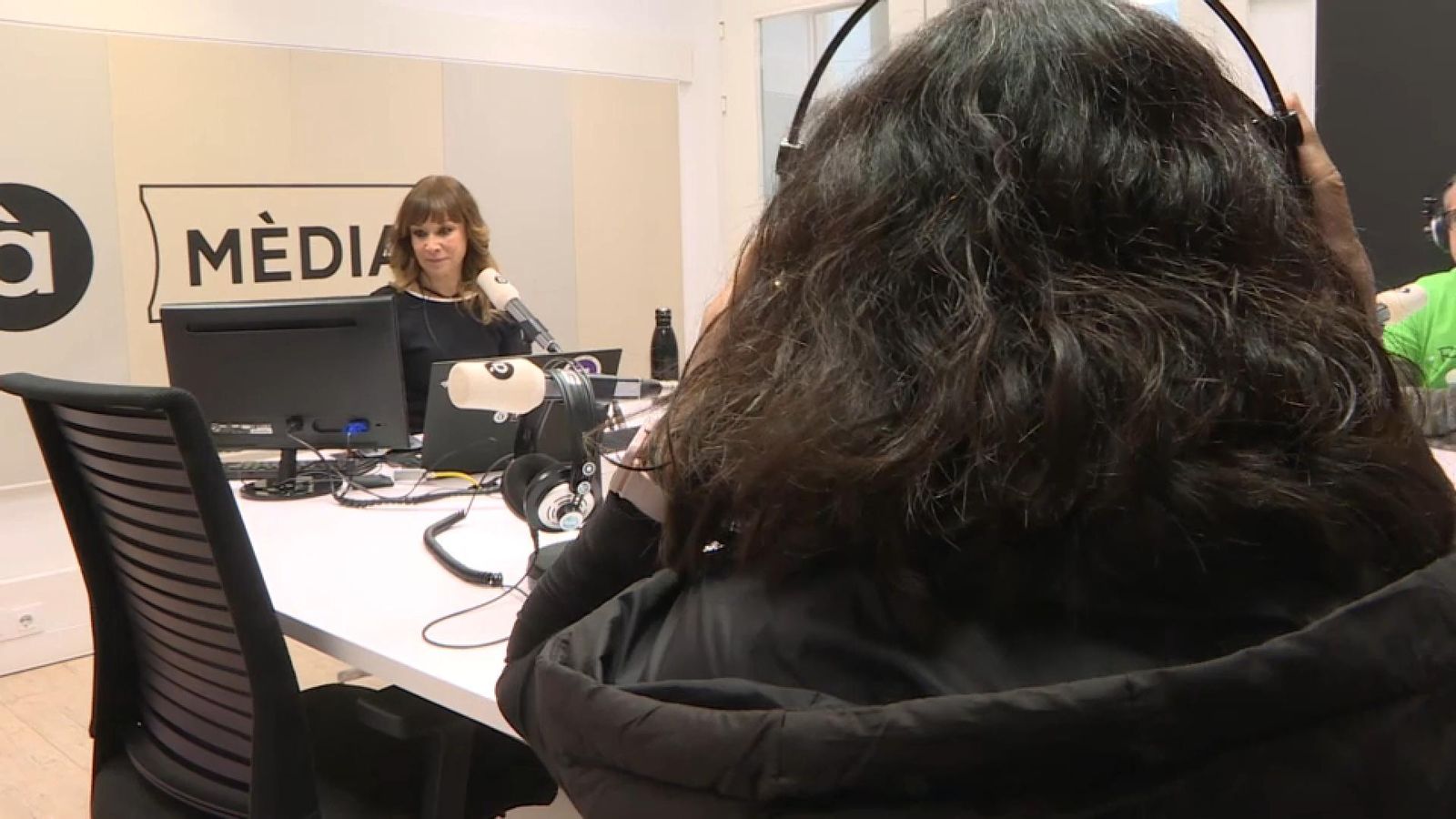 La víctima de l'agressió a mans d'un alumne, en l'estudi de 'Les notícies del matí'