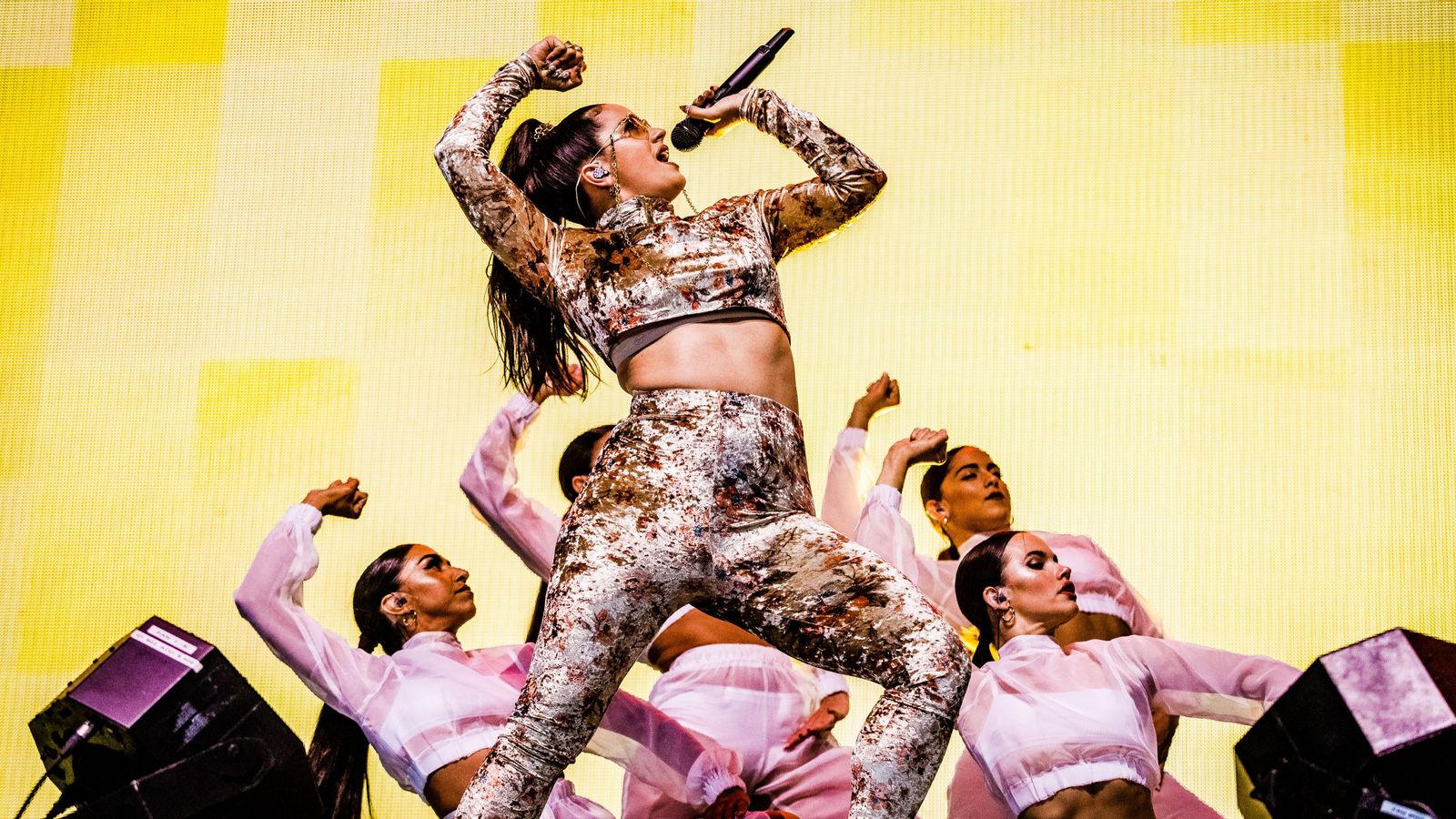 Imatge d'arxiu de Rosalía en un concert