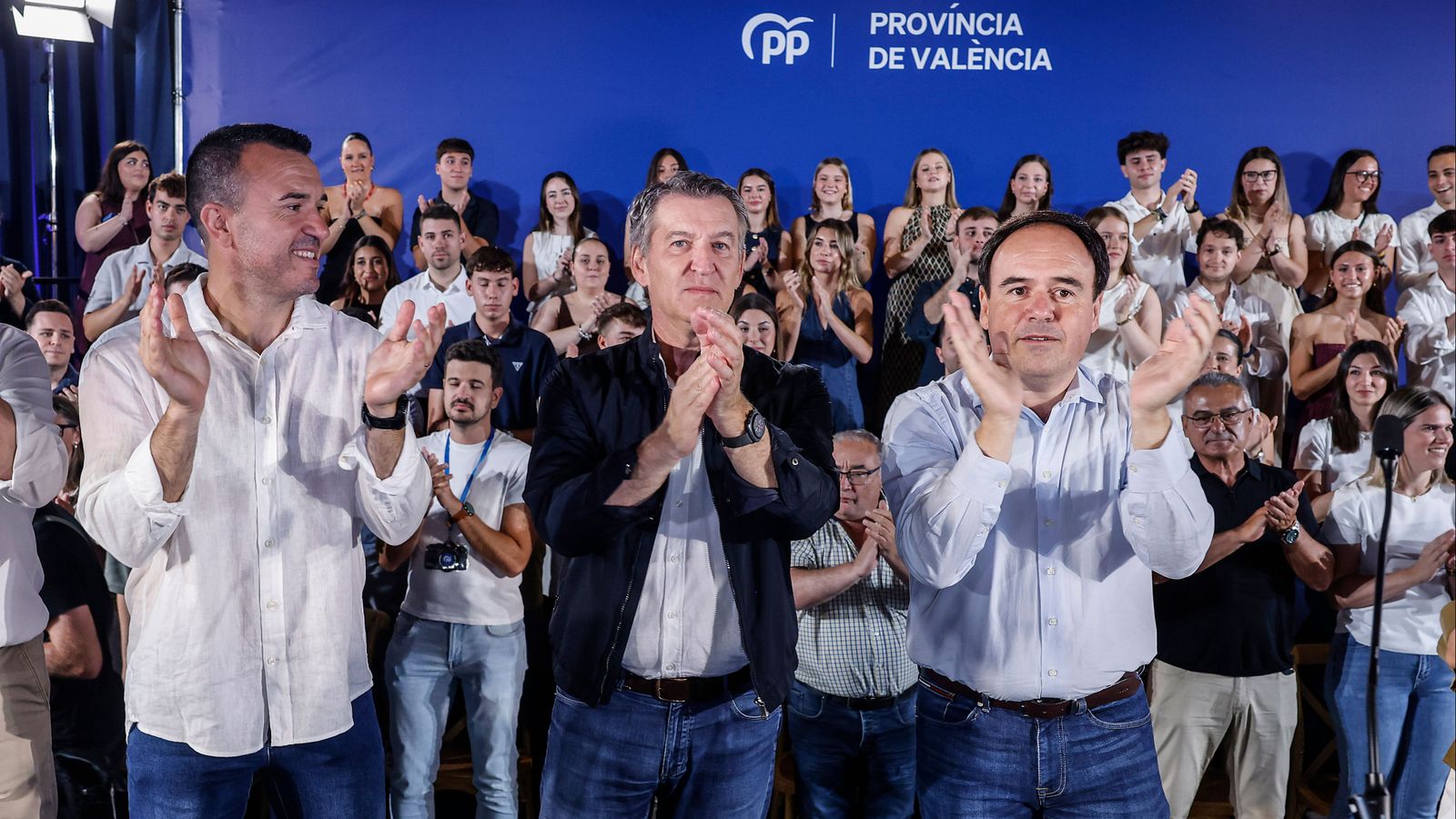 Acte del PP celebrat a Sueca, amb Mompó, Feijóo i Pérez Llorca