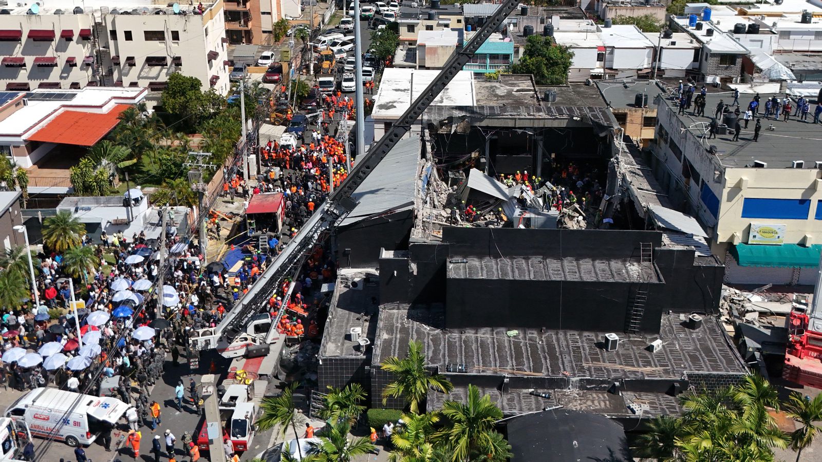 S'esfondra el sostre d'una discoteca a Santo Domingo